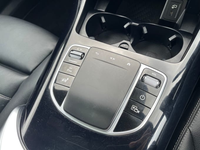 2025 Mercedes-benz Eqc