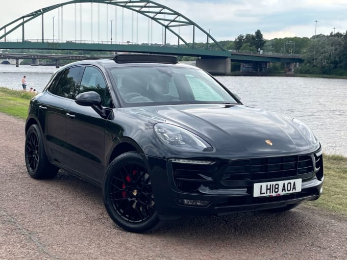 2025 Porsche Macan