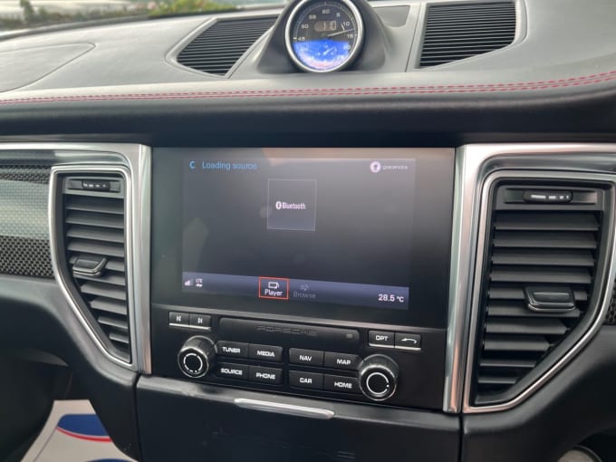 2025 Porsche Macan