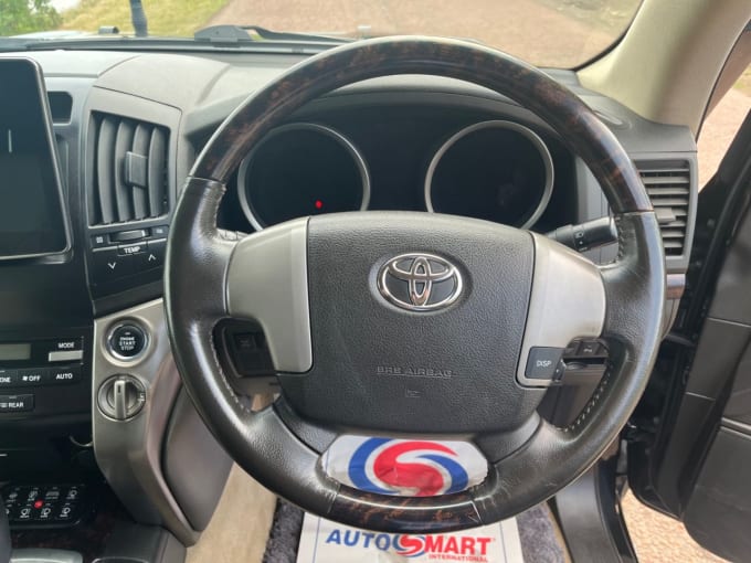 2025 Toyota Land Cruiser