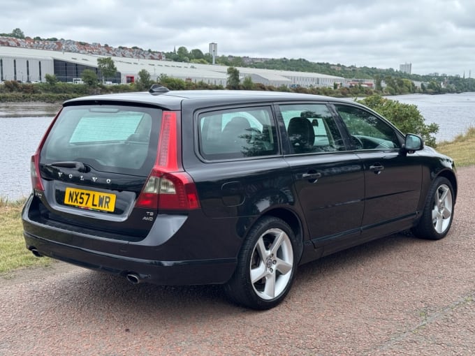 2025 Volvo V70
