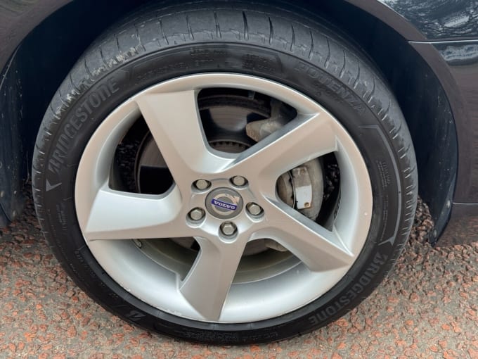 2025 Volvo V70