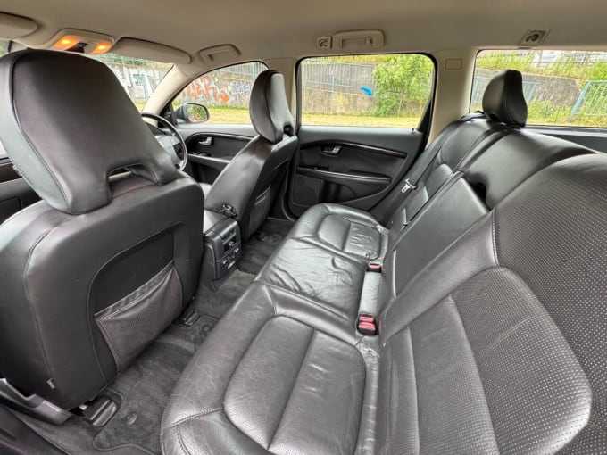 2025 Volvo V70