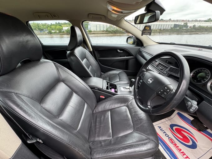 2025 Volvo V70