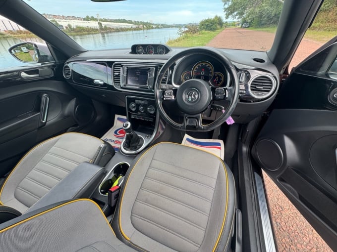 2025 Volkswagen Beetle