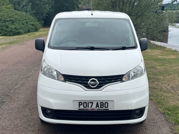 2025 Nissan Nv200