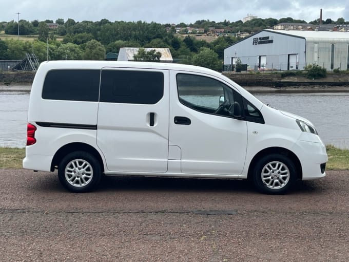 2025 Nissan Nv200