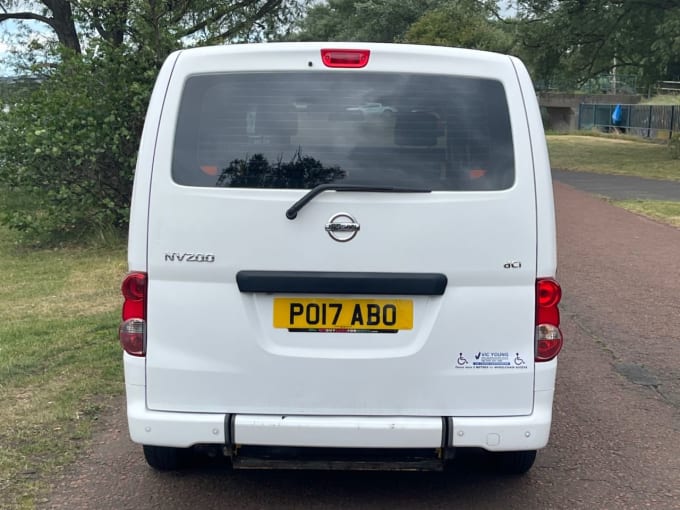 2025 Nissan Nv200