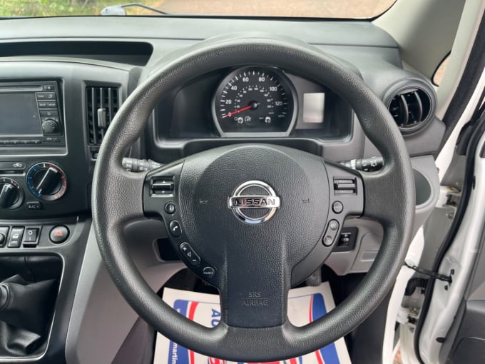 2025 Nissan Nv200