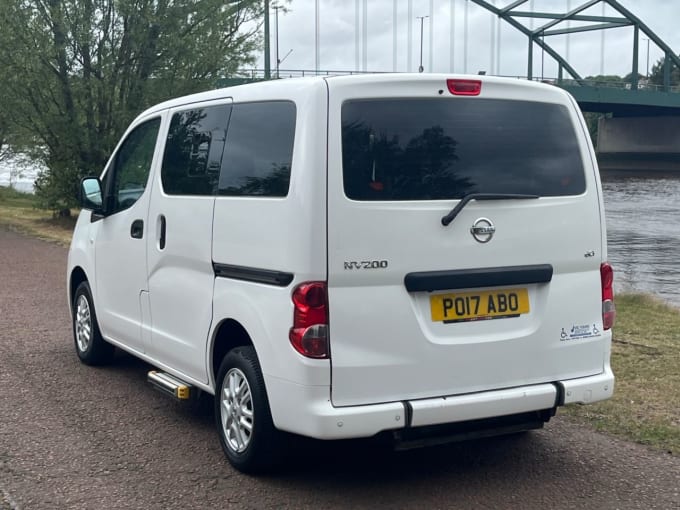 2025 Nissan Nv200