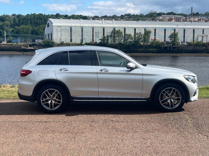 2025 Mercedes-benz Glc