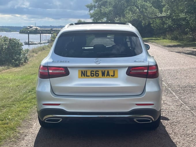 2025 Mercedes-benz Glc
