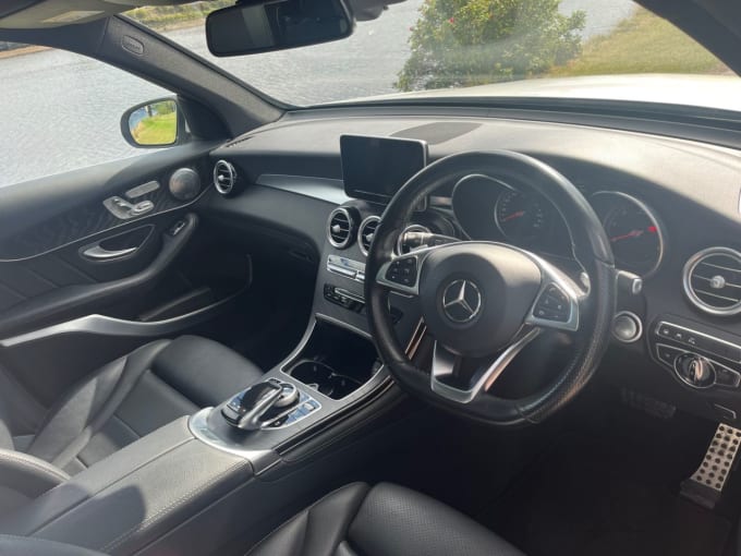 2025 Mercedes-benz Glc