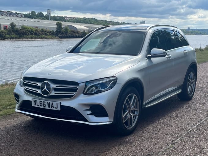 2025 Mercedes-benz Glc