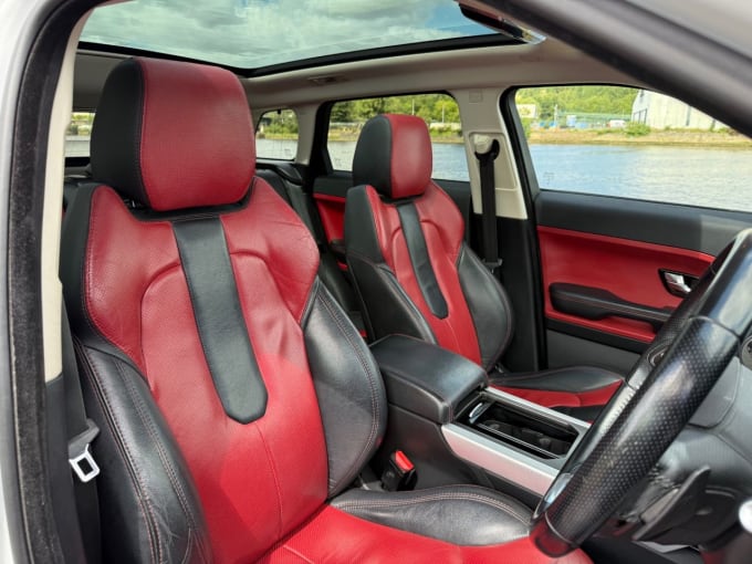 2025 Land Rover Range Rover Evoque