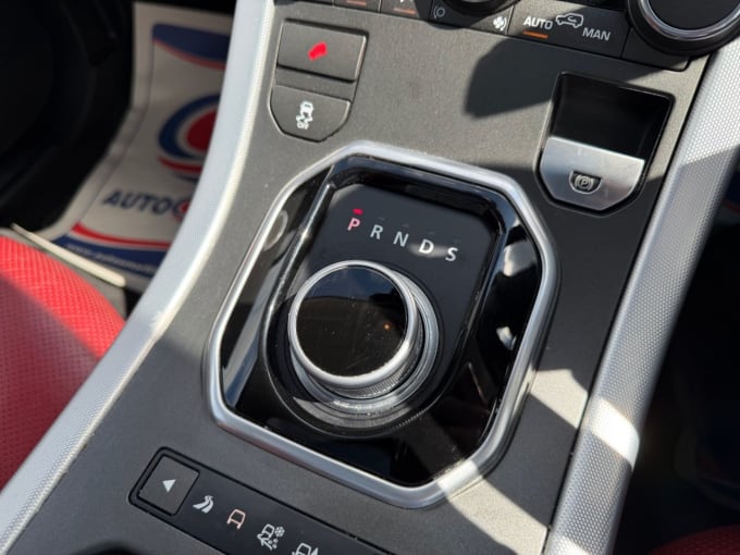 2025 Land Rover Range Rover Evoque