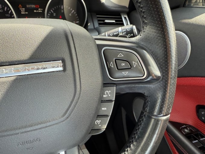 2025 Land Rover Range Rover Evoque