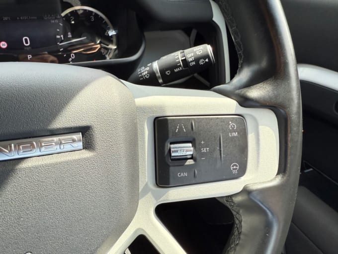 2025 Land Rover Defender