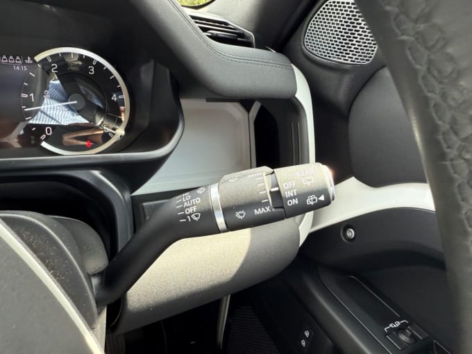 2025 Land Rover Defender