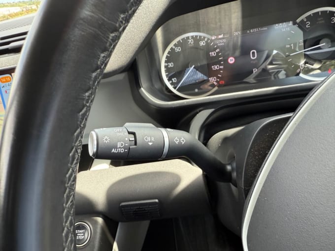 2025 Land Rover Defender
