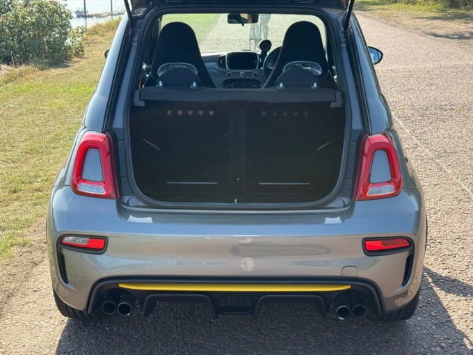 2025 Abarth 595