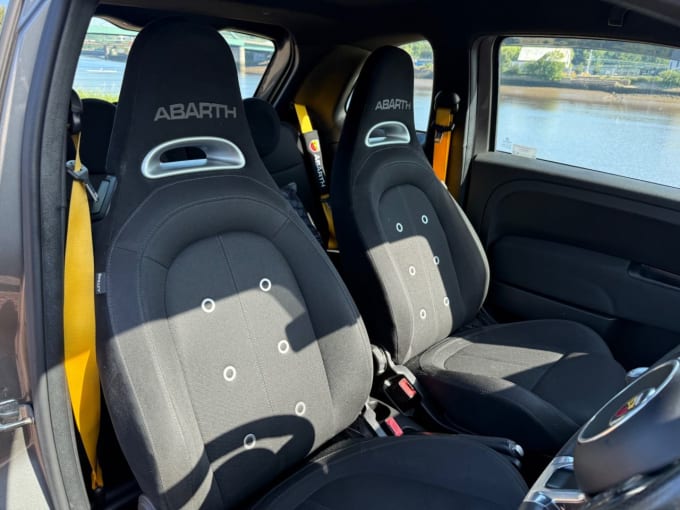 2025 Abarth 595