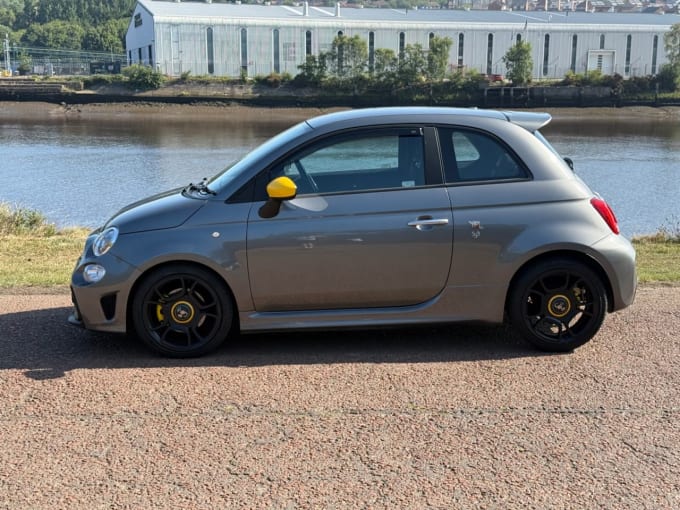 2025 Abarth 595