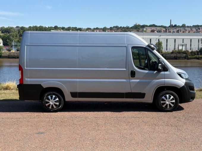 2025 Peugeot Boxer