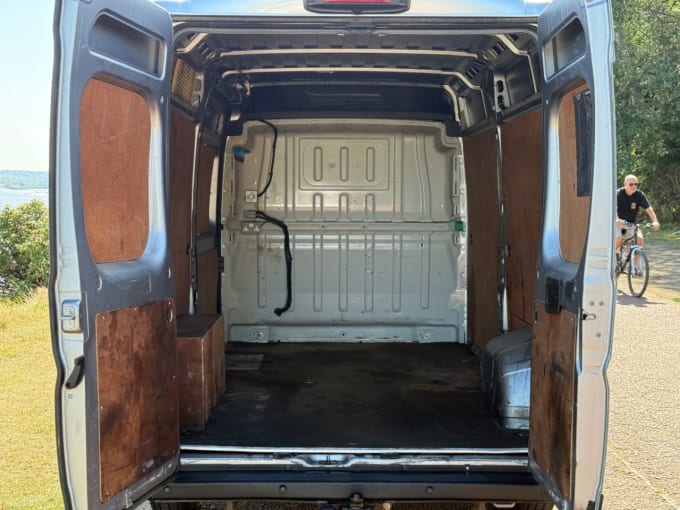 2025 Peugeot Boxer