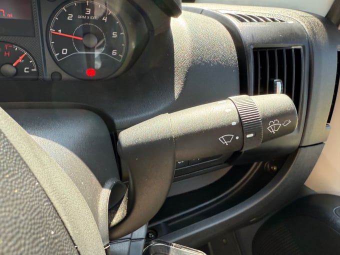 2025 Peugeot Boxer