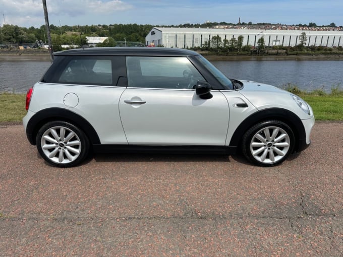 2025 Mini Hatch