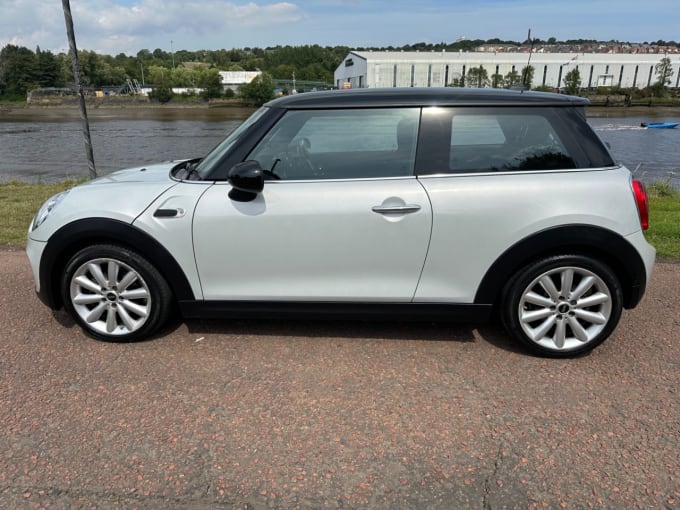 2025 Mini Hatch