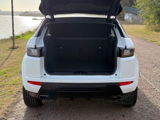 2025 Land Rover Range Rover Evoque