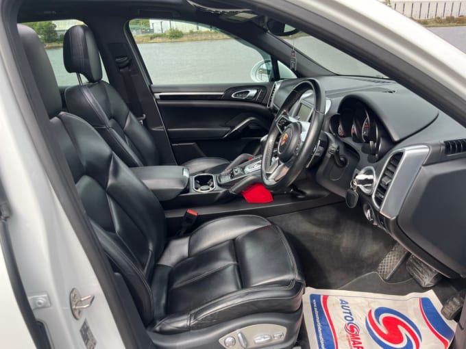 2025 Porsche Cayenne