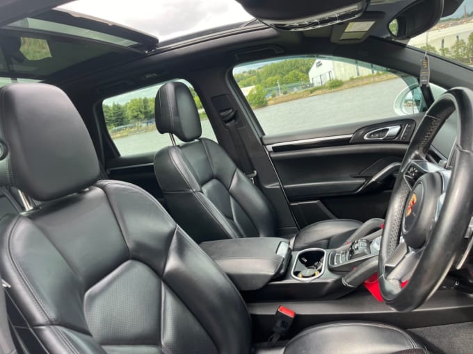 2025 Porsche Cayenne