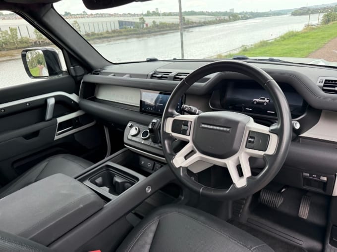 2025 Land Rover Defender
