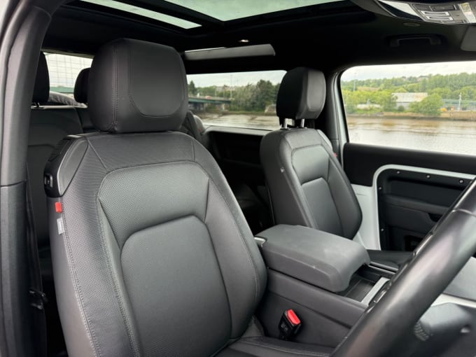 2025 Land Rover Defender