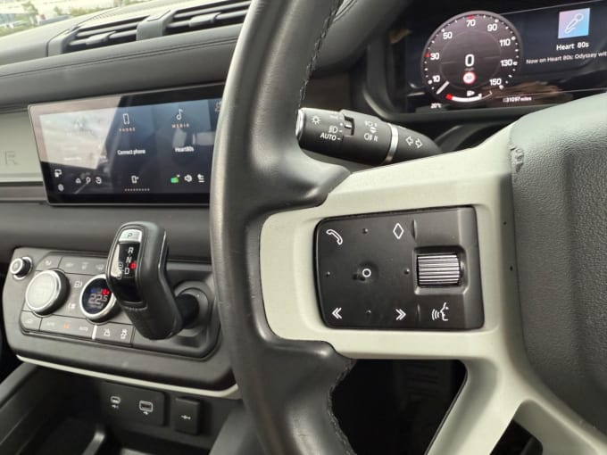 2025 Land Rover Defender