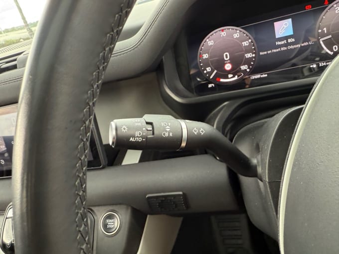 2025 Land Rover Defender