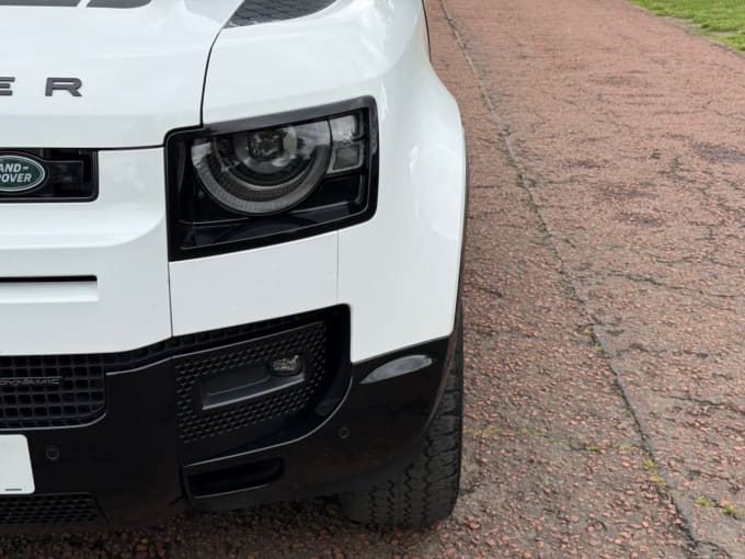 2025 Land Rover Defender