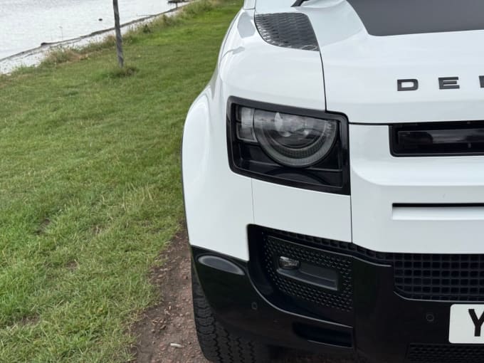 2025 Land Rover Defender