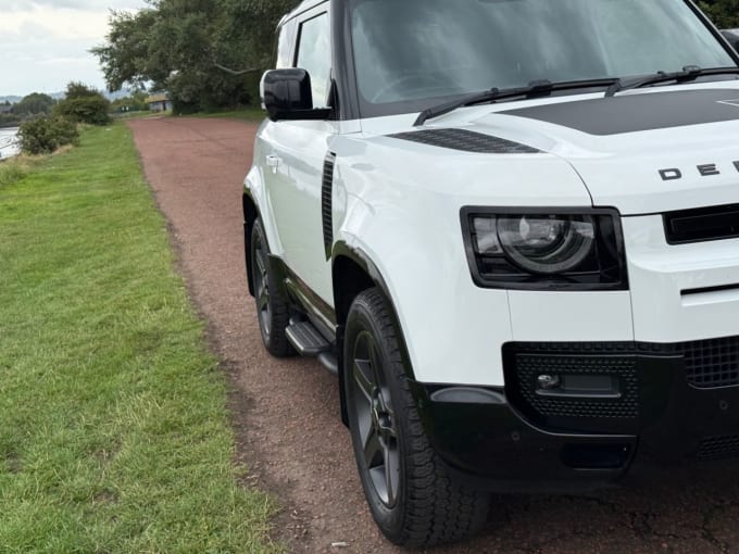 2025 Land Rover Defender