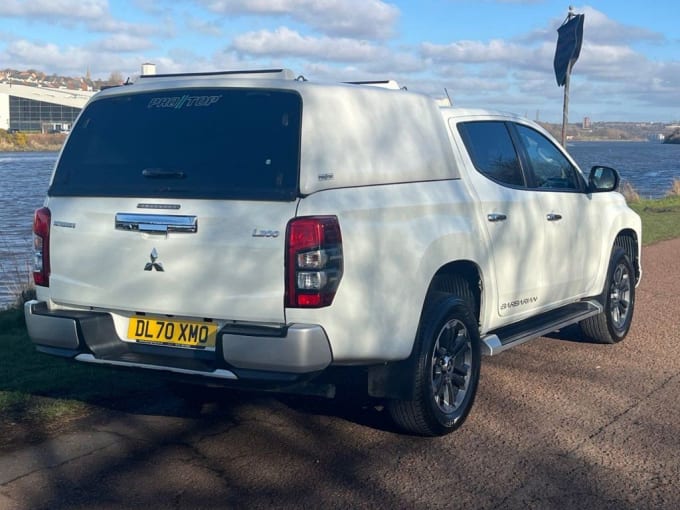 2025 Mitsubishi L200