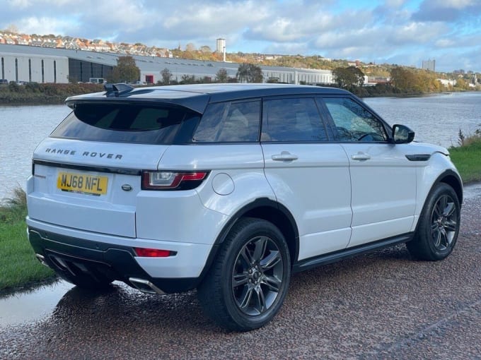 2025 Land Rover Range Rover Evoque