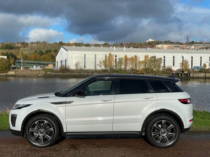 2025 Land Rover Range Rover Evoque