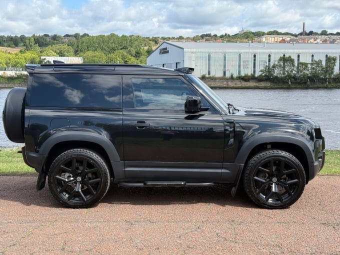 2025 Land Rover Defender