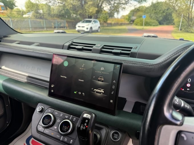 2025 Land Rover Defender