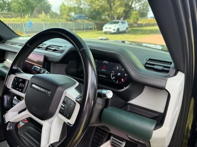 2025 Land Rover Defender