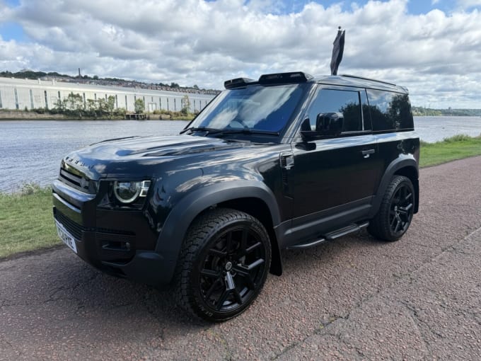 2025 Land Rover Defender