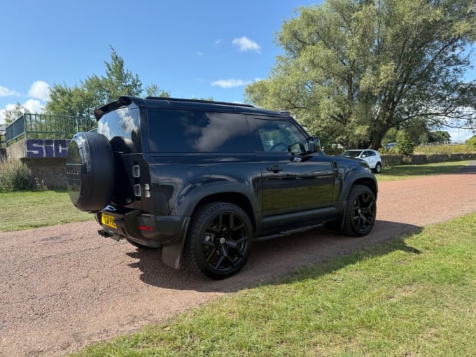 2025 Land Rover Defender